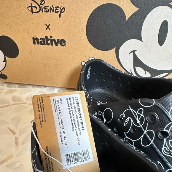 Native Kids X Disney Jefferson Print Slip-on Water Shoes Mickey Doodle Size J 1 - Picture 13 of 14